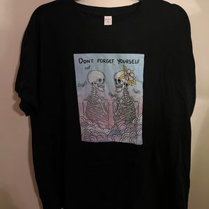 Black romwe t shirt